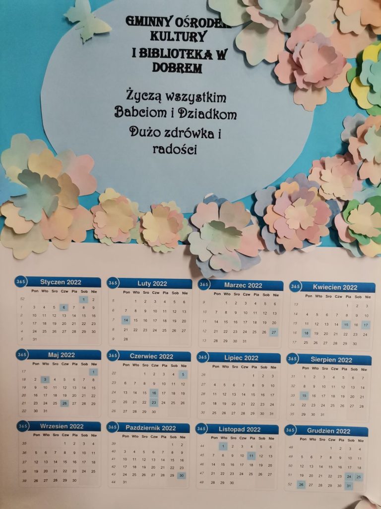 Kalendarz dedykowany dla dziaków z kwiatowymi elementami