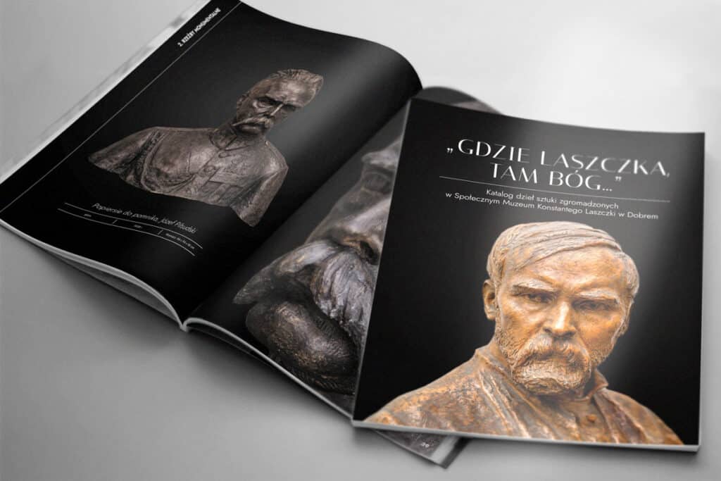 Katalog przedstawiający rzeźby.