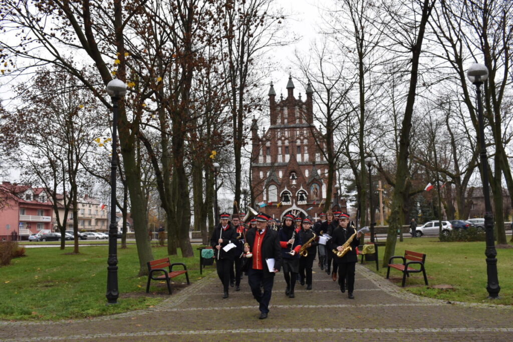 11 listopada w Dobrem zorganizowano obchody 104. Rocznicy Odzyskania Niepodległości przez Polskę.