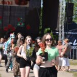 dziewczynka pokaz moda