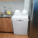 2 Dla świetlicy wiejskiej w Rakówcu zostało zakupione wyposażenie w postaci sprzętu AGD, RTV, szafy i akcesoria kuchenne a także karnisze i rolety. Zakup został dofinansowany z Samorządu Województwa Mazowieckiego w ramach „Mazowieckiego Instrumentu Aktywizacji Sołectw 2023” – „Mazowsze dla sołectw 2023”.