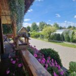 dom chodnik zielen niebo