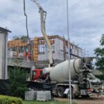 samochód żółyu z beton ciezarówka niebo budowa