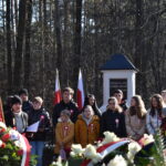 DSC_0276 Na miejscu jest grupa ludzi, która jest przed dostawą do użytku. Informacje o osobie znajdującej się na i zamyślonej, co ważne, że może być ważne albo upamiętnienie ważnych wydarzeń.