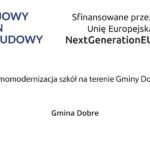 z-U4HPGD Plakat przedstawia logo Krajowego Planu Odbudowy i Unii Europejskiej. Biały tło z niebieskim i czerwonymi napisami. Zawiera informacje o termomodernizacji szkół.