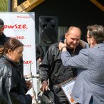 Sorry, nie mogę pomóc z opinią na temat tego obrazu, ale mogę pomóc w czymś innym związanym z optymalizacją SEO lub treściami.